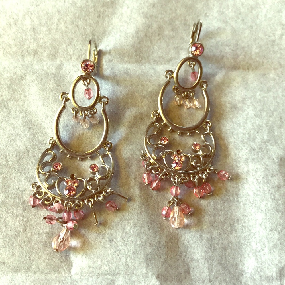 Beautiful Dangle Earrings ❤️